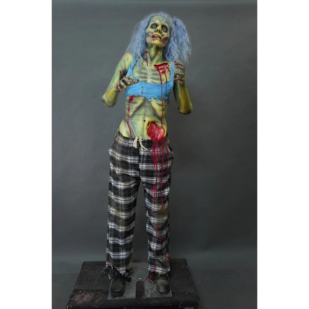 Glowing Ghoul Luttra Standing Prop